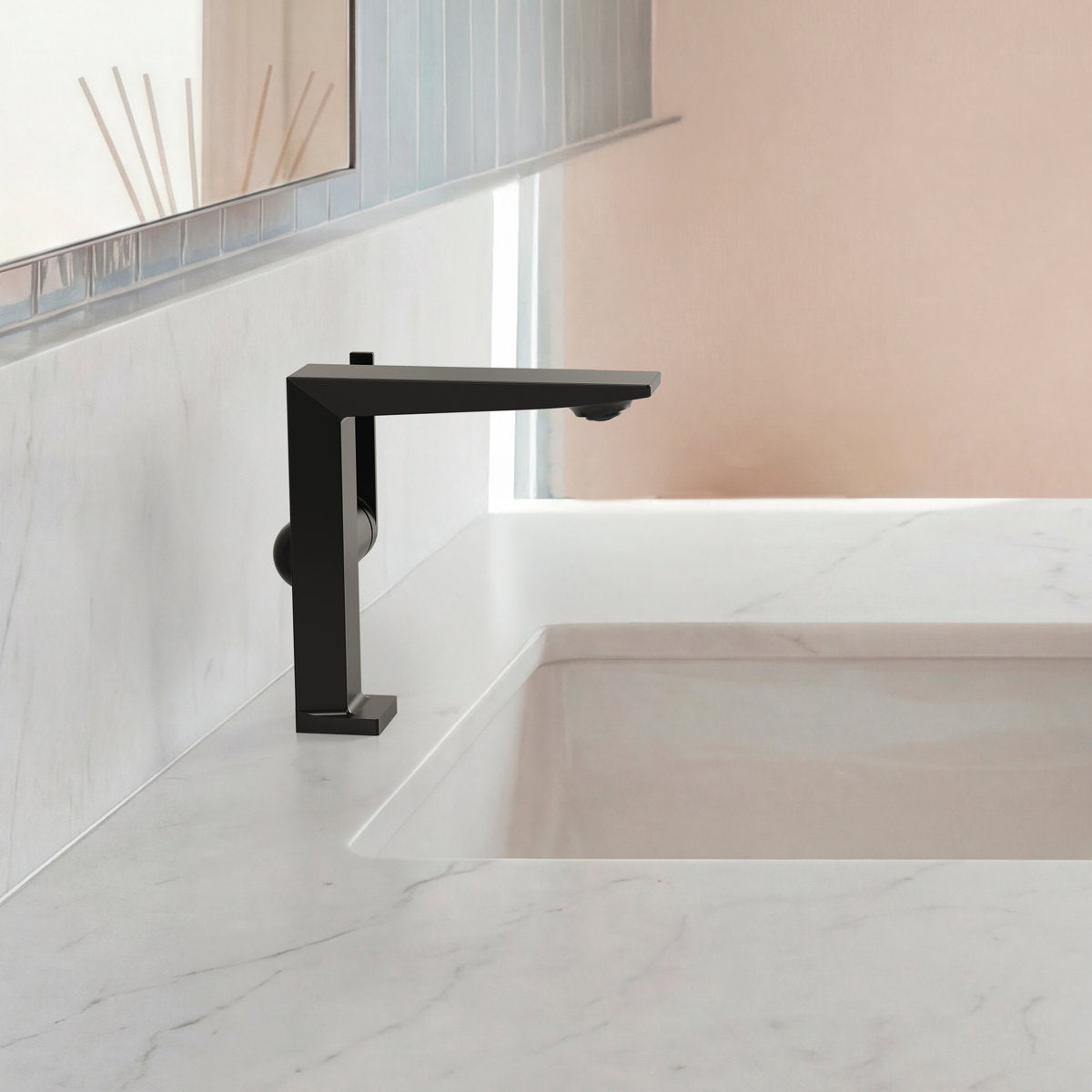 Single Hole Bathroom Faucet with Drain Assembly, Single Handle Bathroom Sink Faucet SFS-1304B-BK - Matte Black