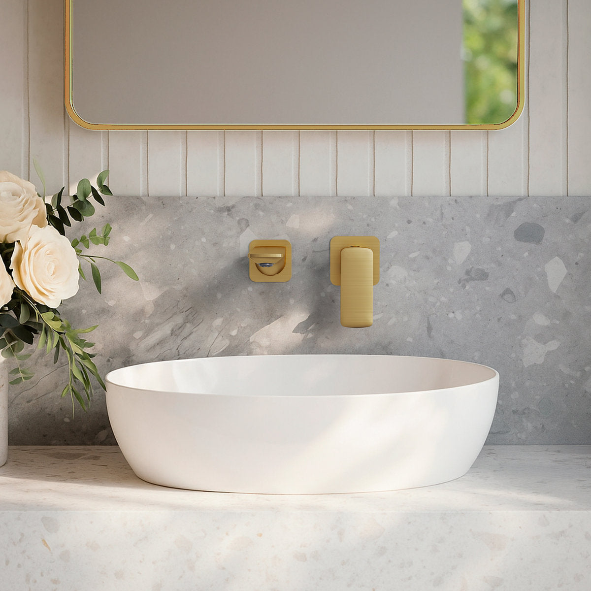 Wall Mounted Bathroom Faucet, Single-handle Bathroom Sink Faucet with Drain Assembly SFS-1317B-GD - Brushed Gold