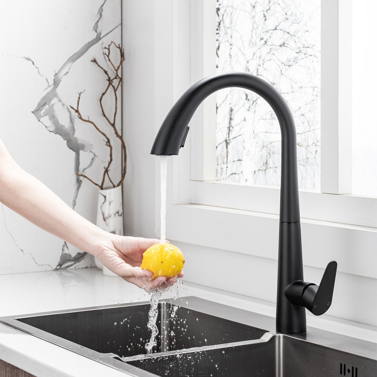 LPVLPV Pull Down Kitchen Faucet CF98003 - Matte Black