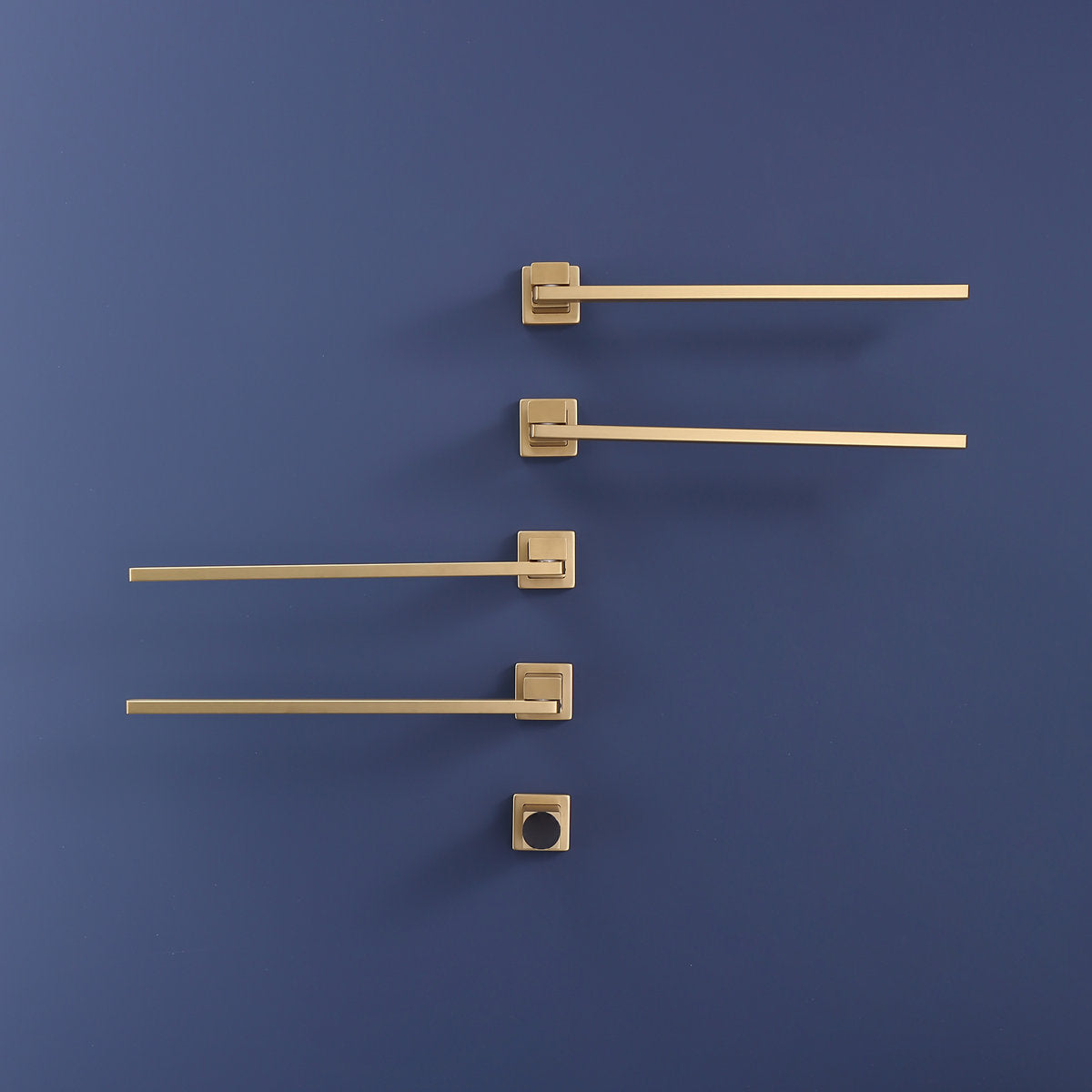 Traditional Towel Rail Towel Warmer FK016 - Gold
